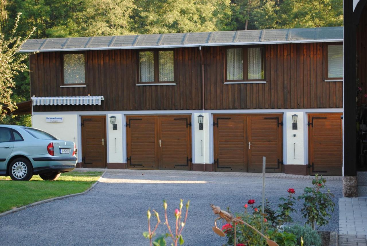 Fewo An Der Klosterruine Paulinzella Mit Kostenfreien Parkplatz Und Wlan Екстериор снимка